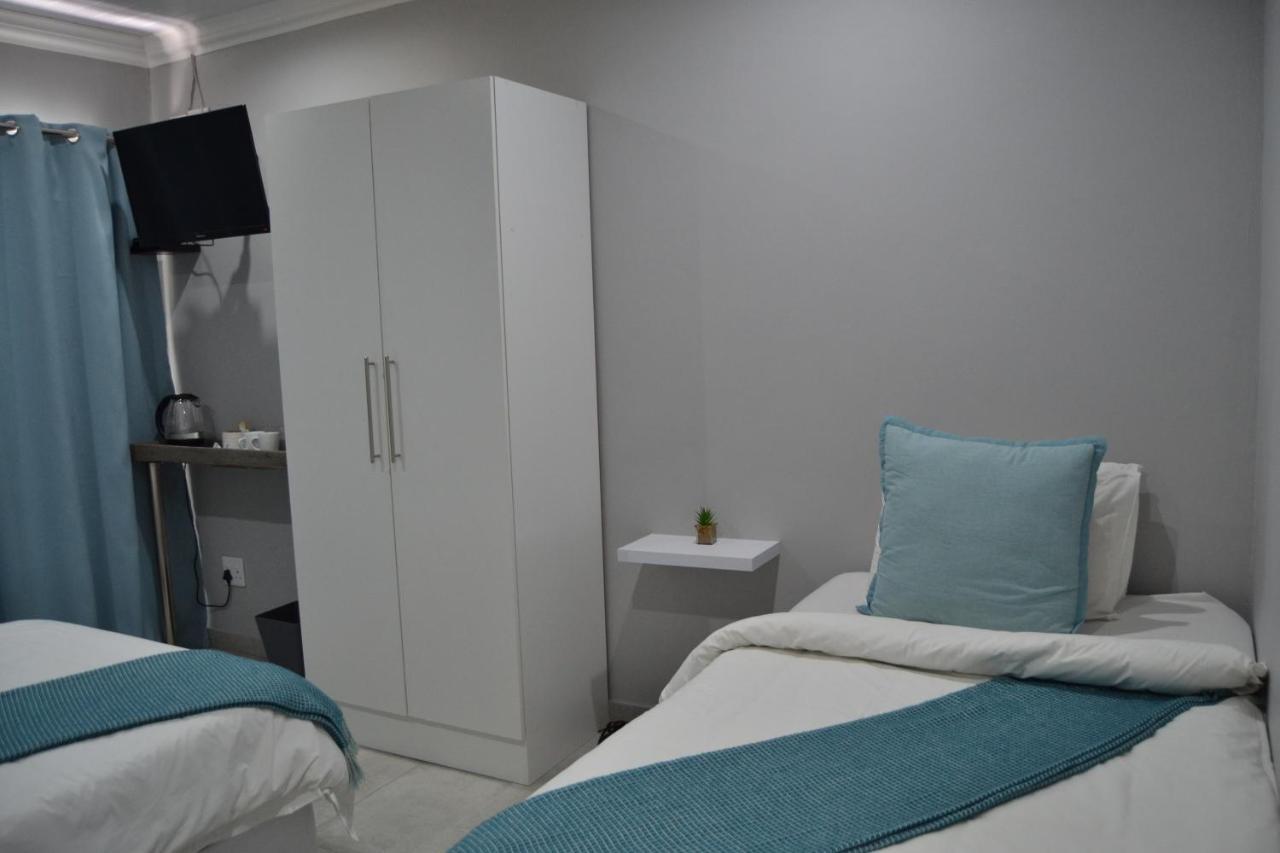 African Sands Guesthouse Load Shedding Free 블룸폰테인 외부 사진