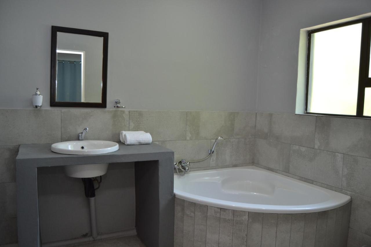 African Sands Guesthouse Load Shedding Free 블룸폰테인 외부 사진