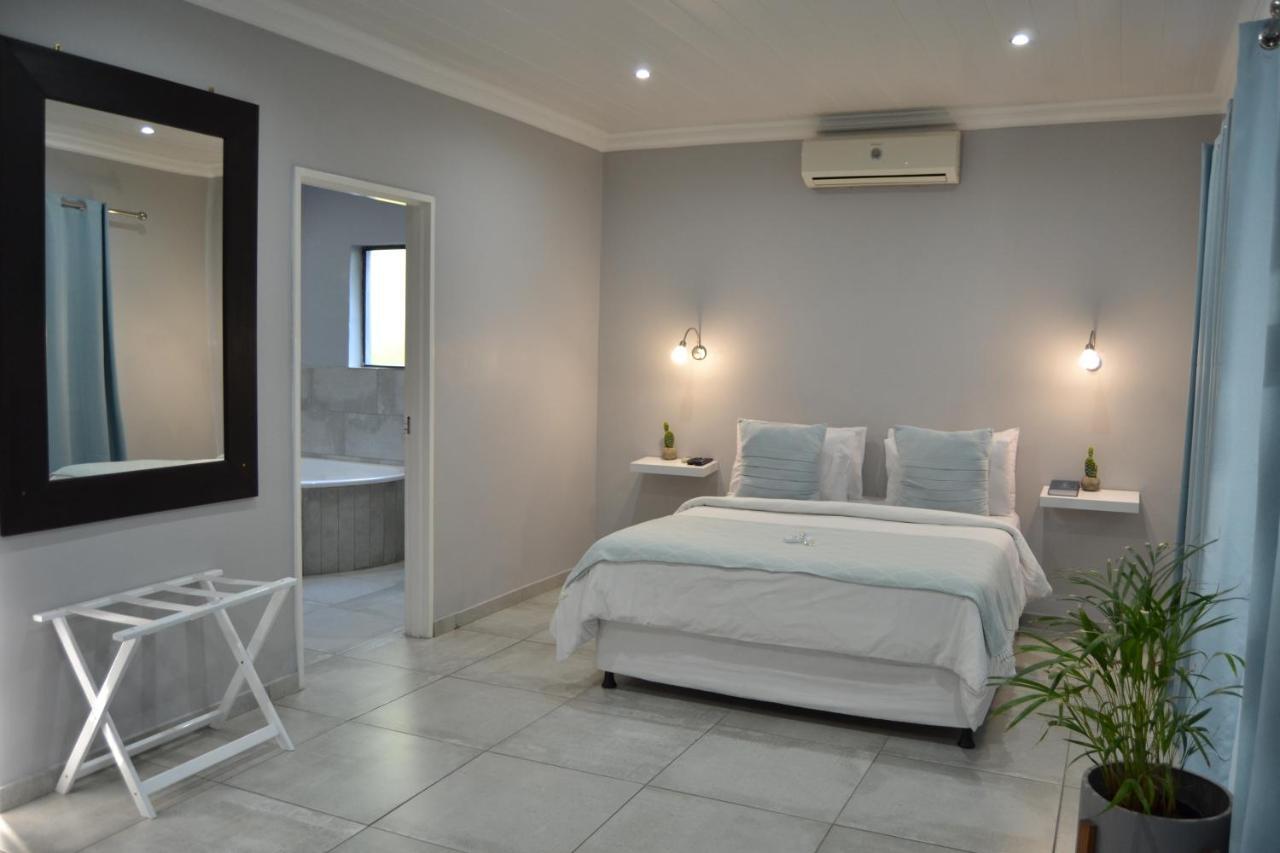 African Sands Guesthouse Load Shedding Free 블룸폰테인 외부 사진